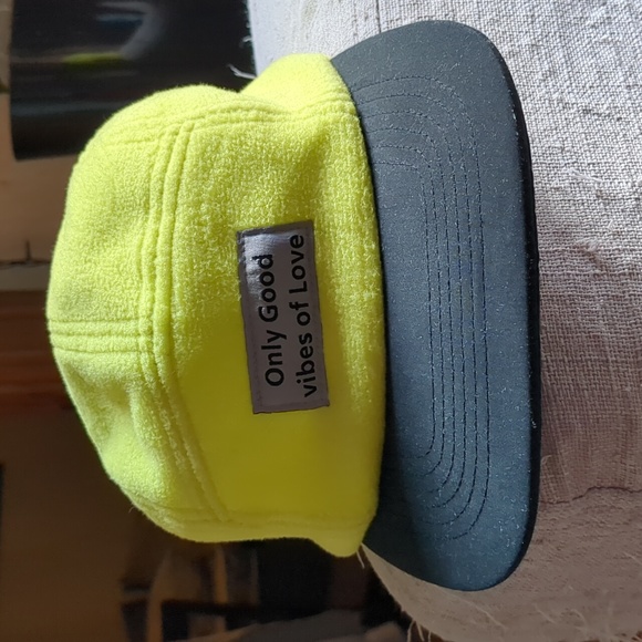 fleece cap Yellow - Picture 3 of 6